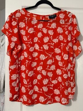 Premise Red & White Floral Ruffle Sleeve Blouse